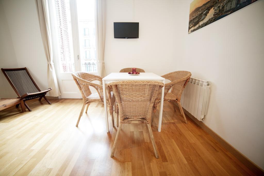 Apartment In Plaza Catalunya Barcelona Szoba fotó